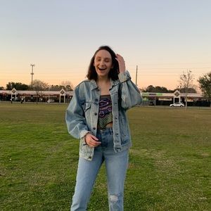 Meet your Posher, Camille